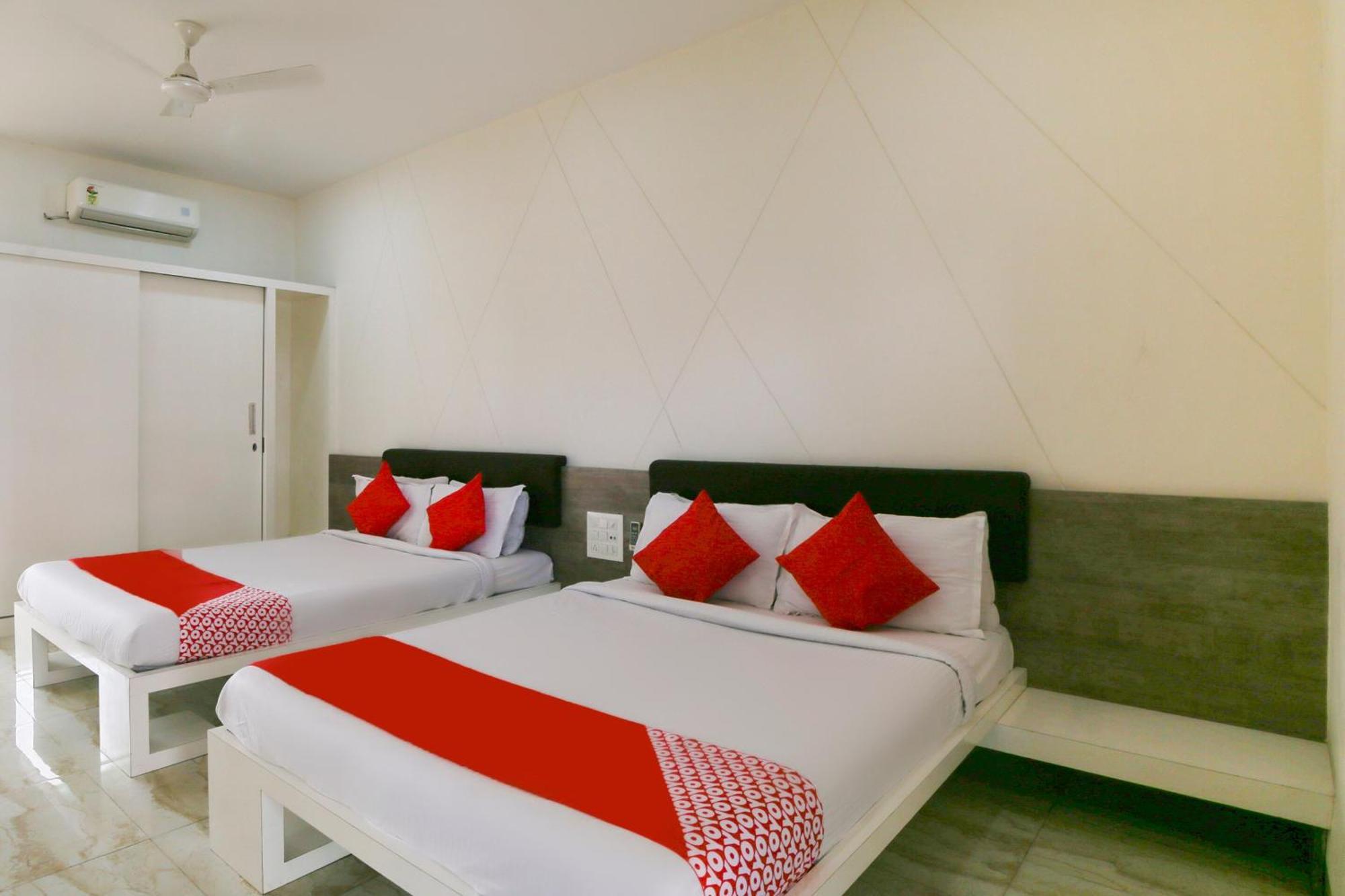 Hotel O Shiv Vatika Banquet & Rooms Bhatha Exterior photo