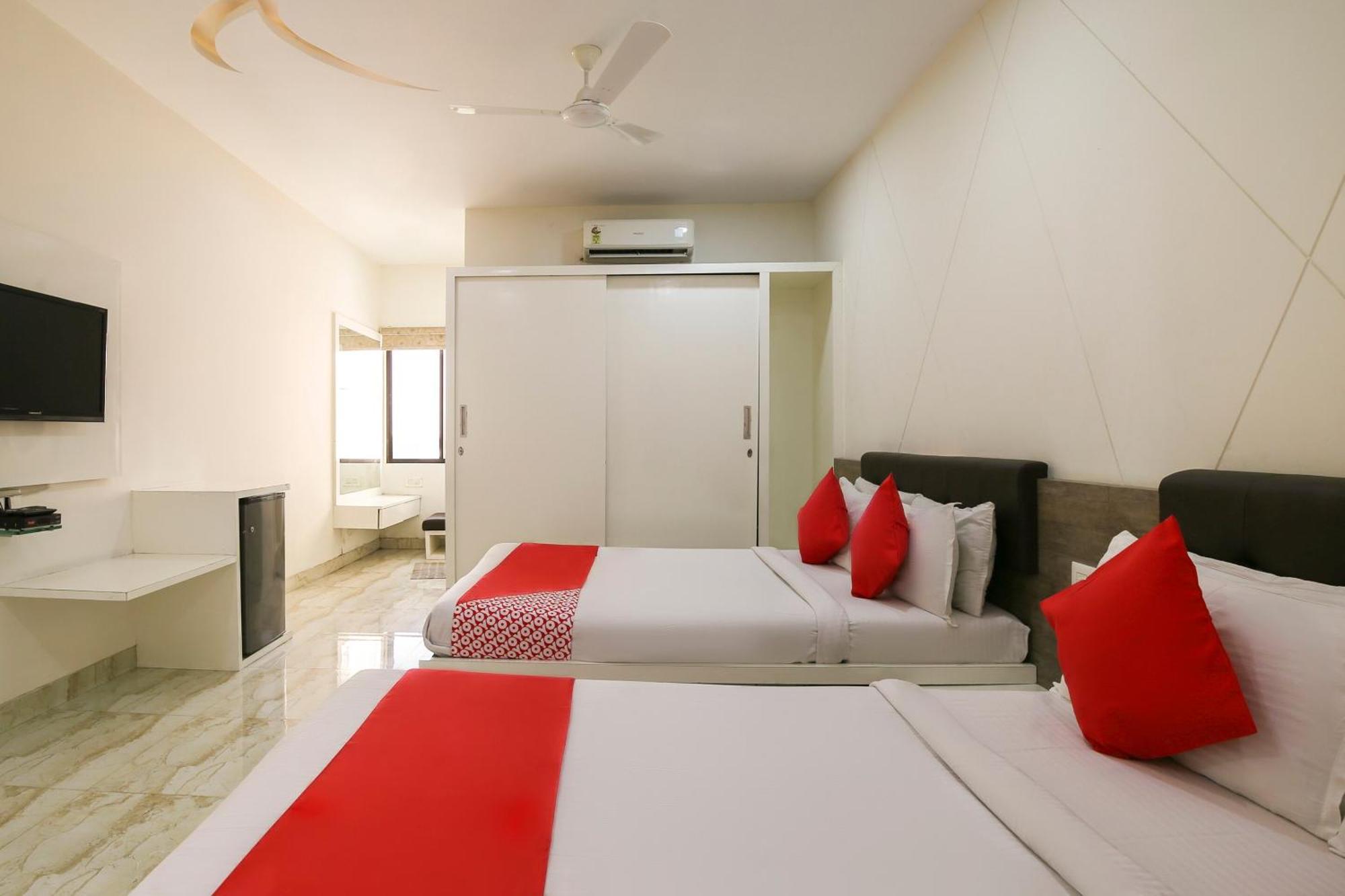 Hotel O Shiv Vatika Banquet & Rooms Bhatha Exterior photo