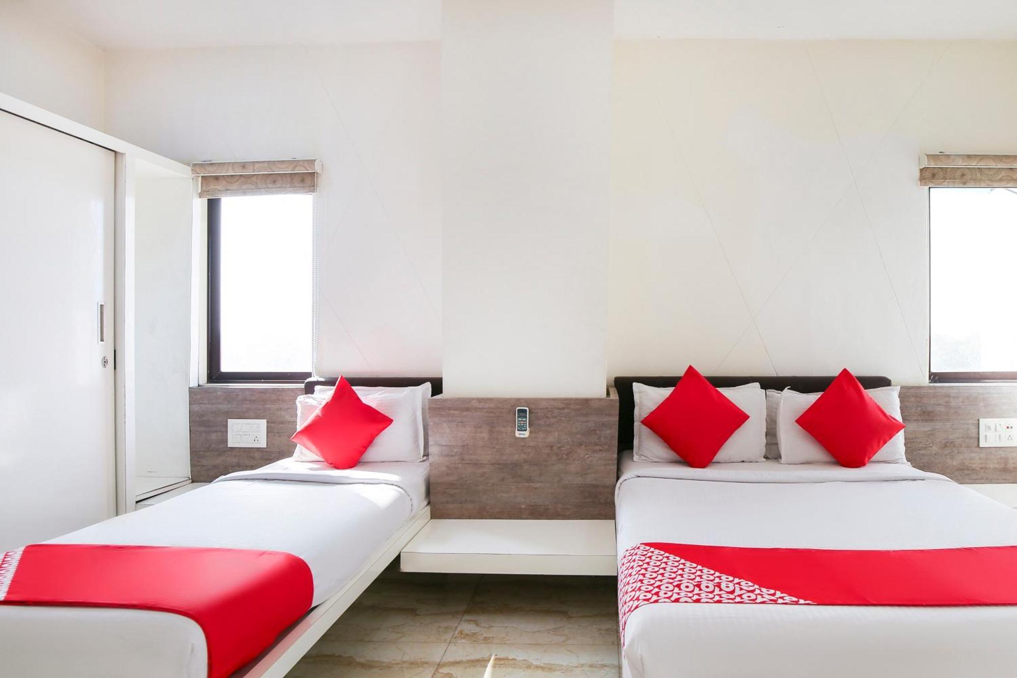 Hotel O Shiv Vatika Banquet & Rooms Bhatha Exterior photo