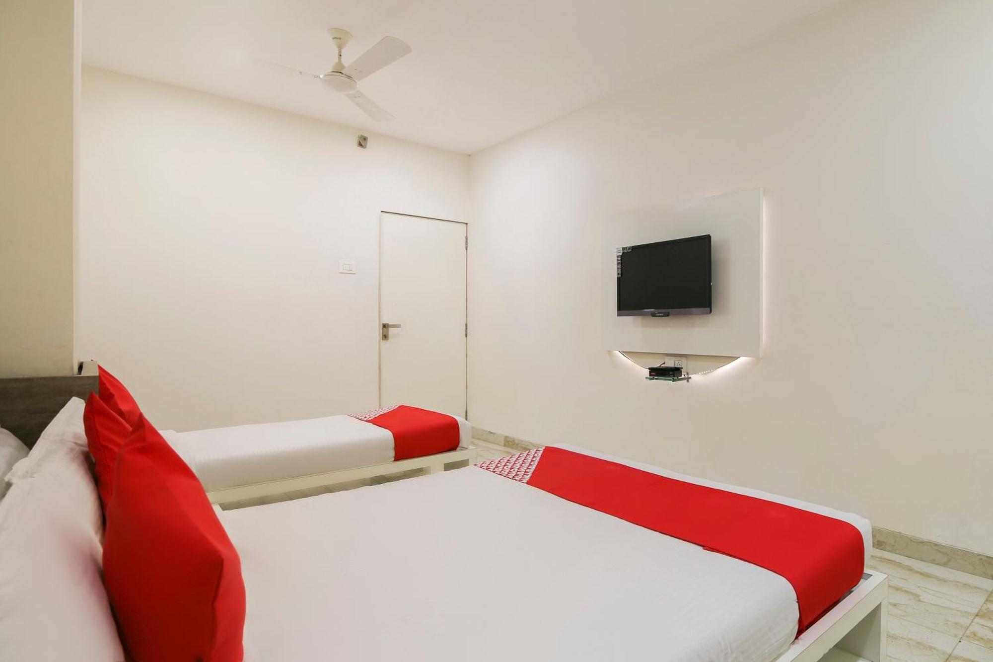 Hotel O Shiv Vatika Banquet & Rooms Bhatha Exterior photo