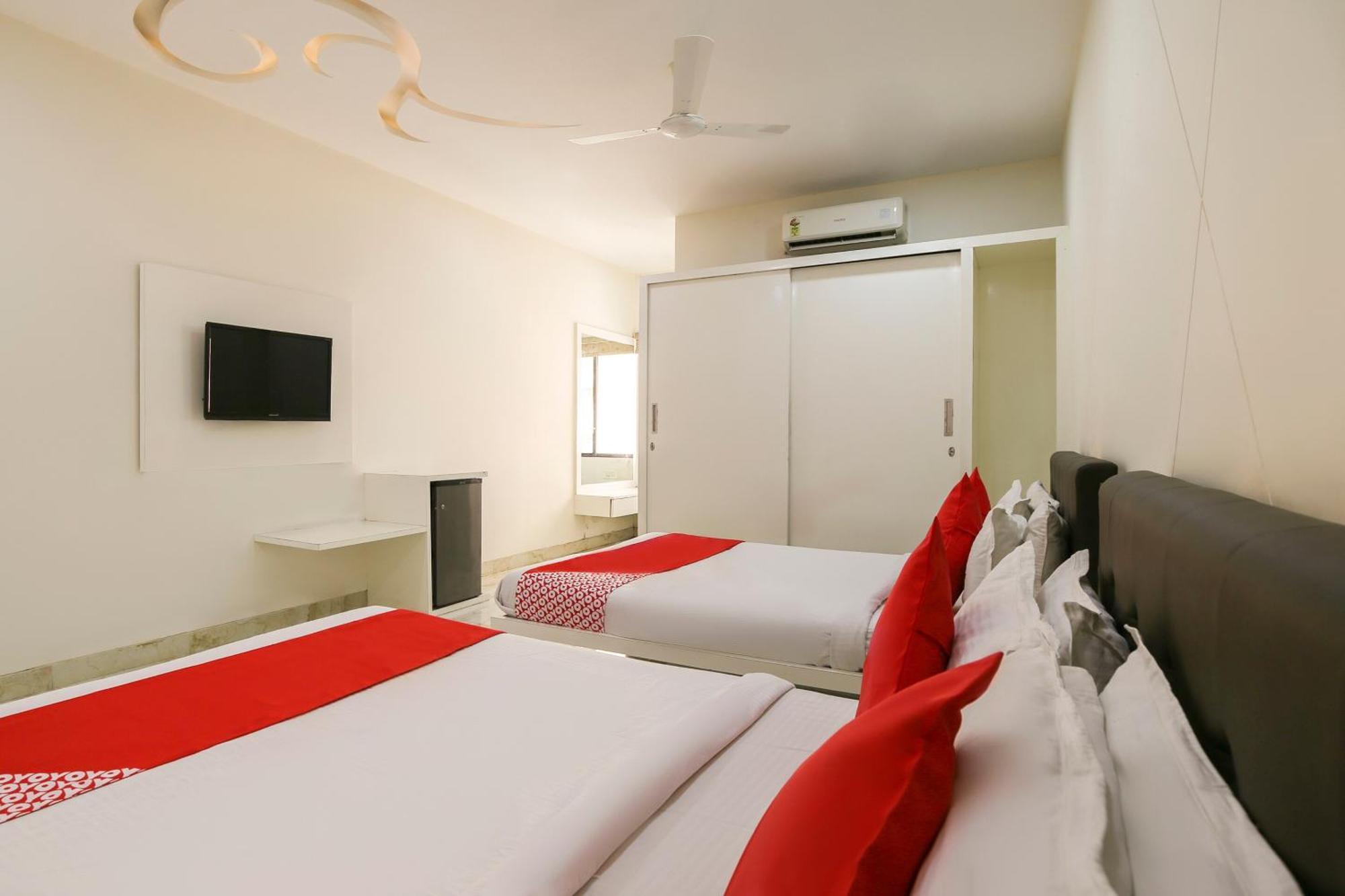 Hotel O Shiv Vatika Banquet & Rooms Bhatha Exterior photo