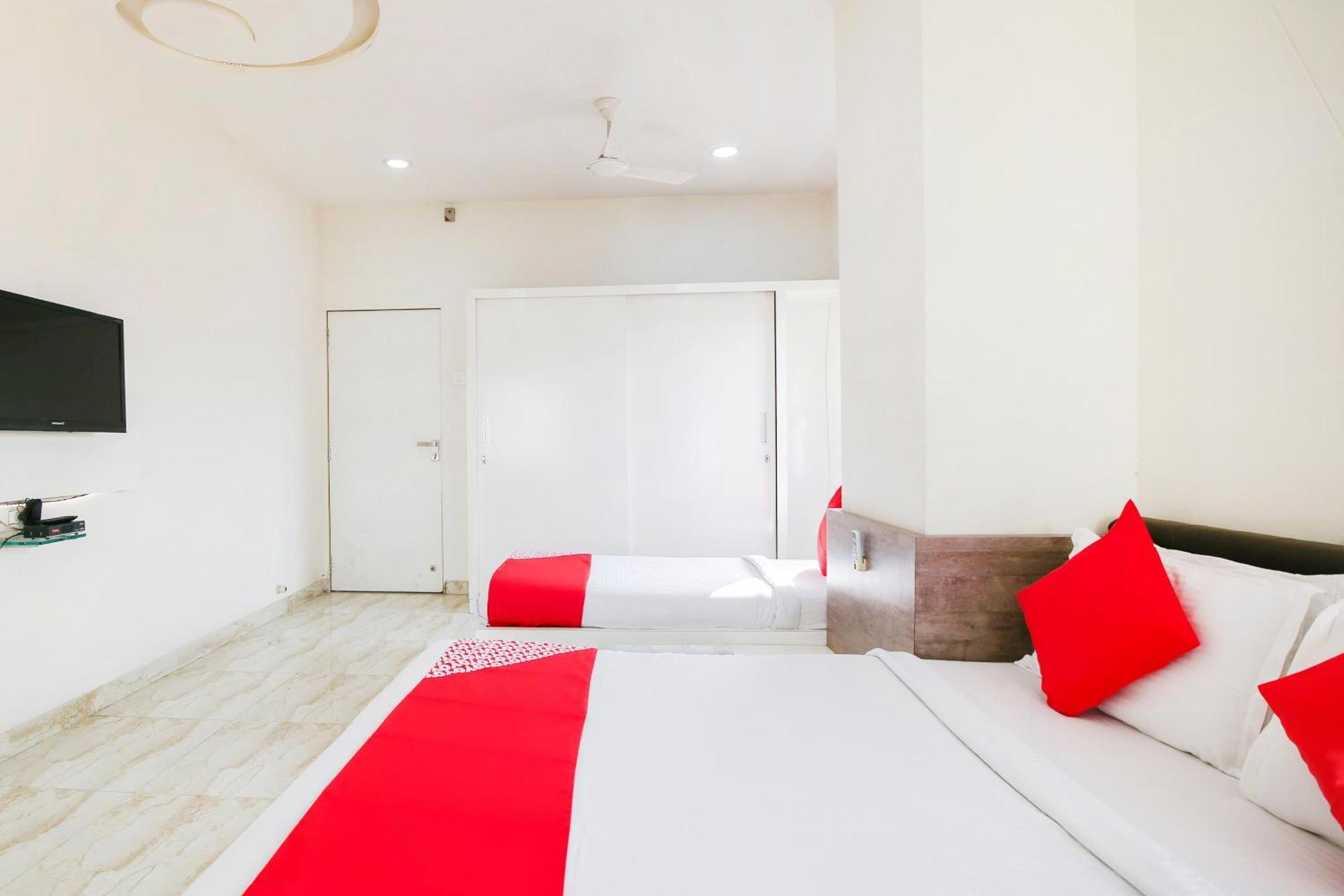 Hotel O Shiv Vatika Banquet & Rooms Bhatha Exterior photo