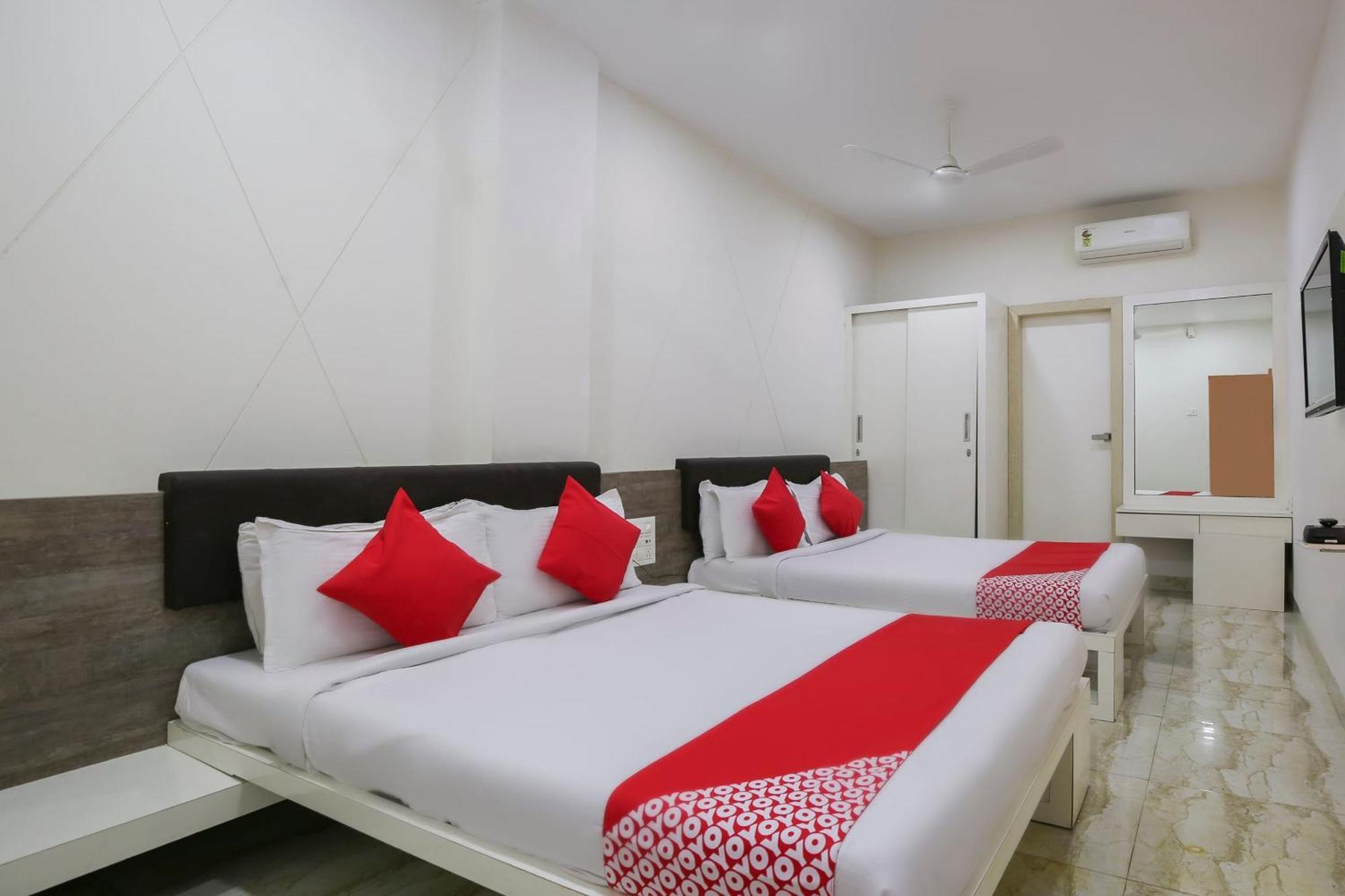 Hotel O Shiv Vatika Banquet & Rooms Bhatha Exterior photo