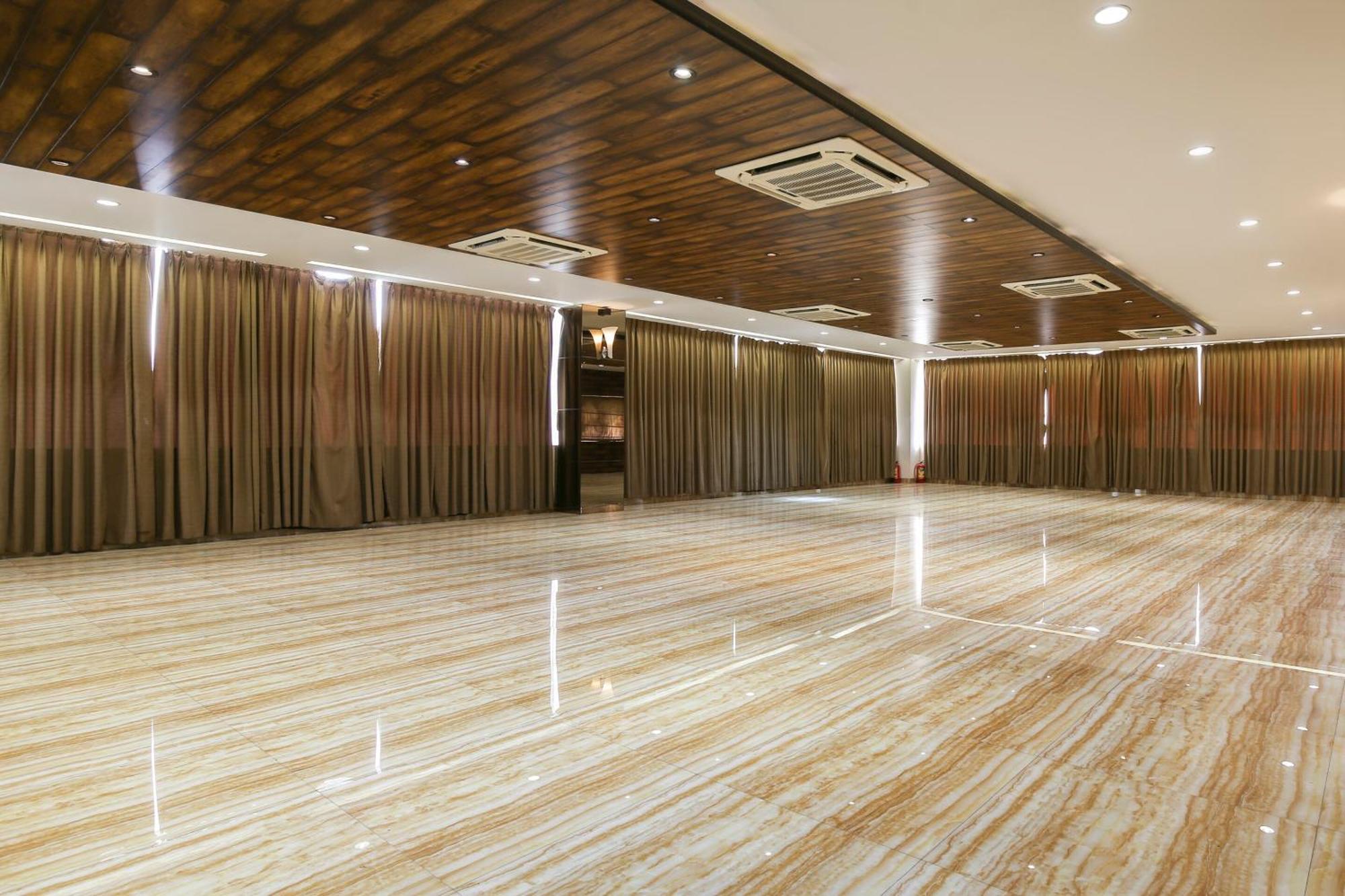 Hotel O Shiv Vatika Banquet & Rooms Bhatha Exterior photo